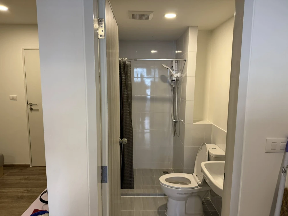 For rent: The Kith Lite Bangkadi-Tiwanon. Nice room, fully furnished, great price – a rare find! Book now!