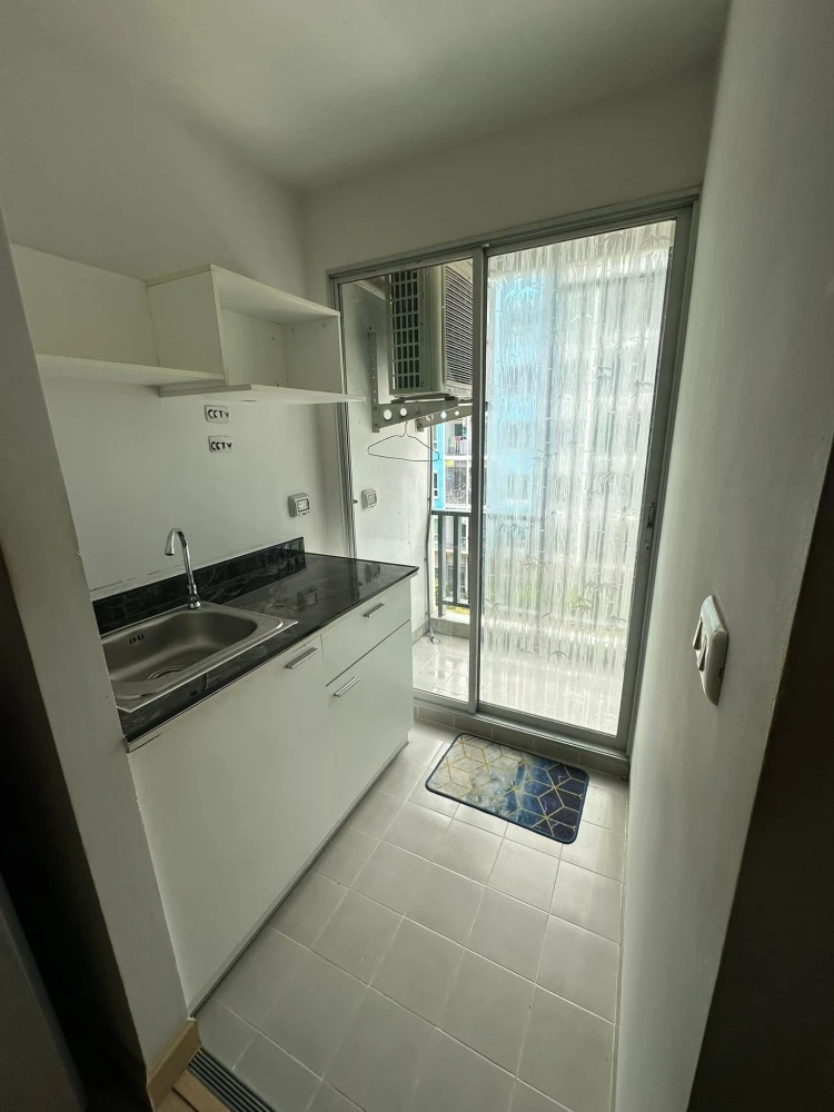 For rent: The Kith Lumlukka Klong 2, 1 bedroom, 1 bathroom, good location, fully furnished and equipped, reserve now!