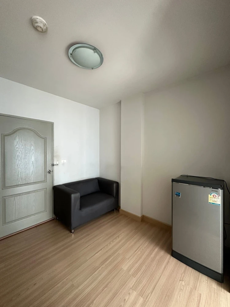 For rent: The Kith Lumlukka Klong 2, 1 bedroom, 1 bathroom, good location, fully furnished and equipped, reserve now!