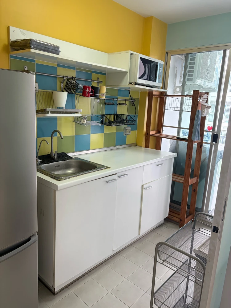 For rent: The Kith Lumlukka Klong 2, 5th floor, fully furnished unit. Very comfortable. Book now! Don't miss out!