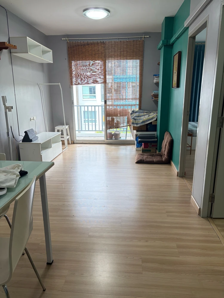For rent: The Kith Lumlukka Klong 2, 5th floor, fully furnished unit. Very comfortable. Book now! Don't miss out!