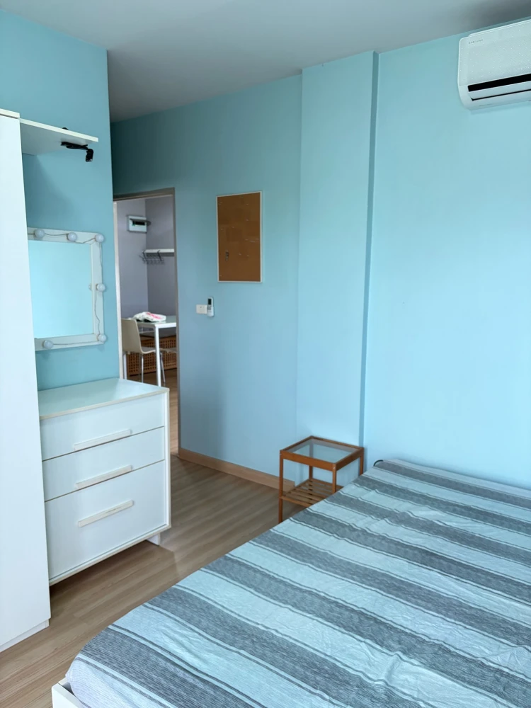For rent: The Kith Lumlukka Klong 2, 5th floor, fully furnished unit. Very comfortable. Book now! Don't miss out!