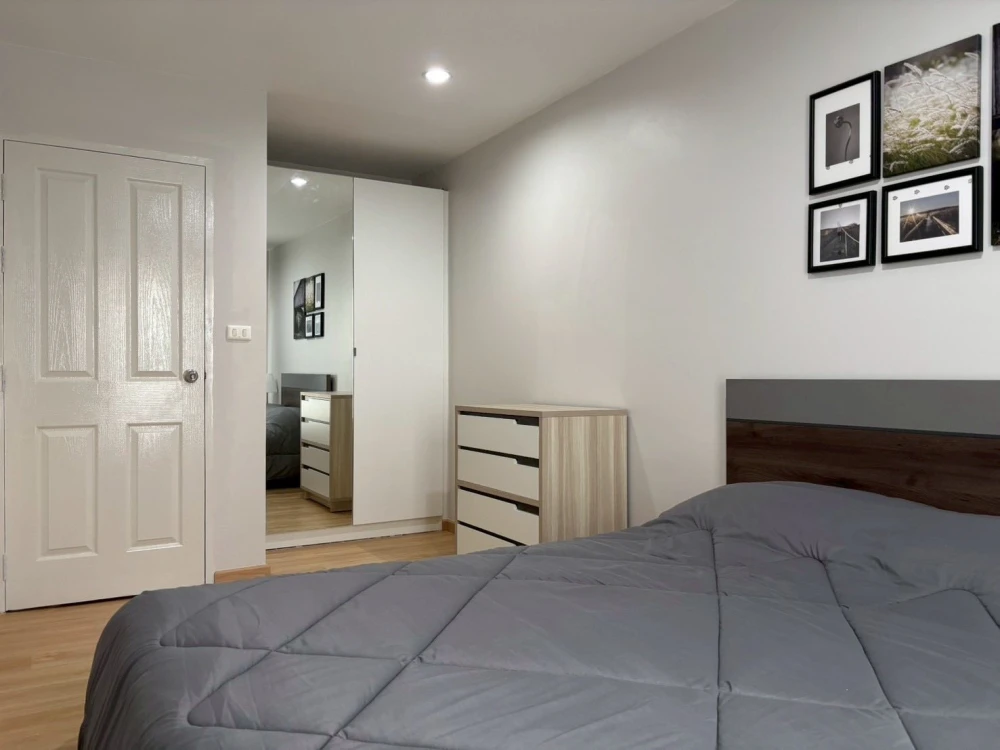 For rent: The Kith Plus Nawamin. Ready to move in, fully furnished, spacious and comfortable room. Book now!