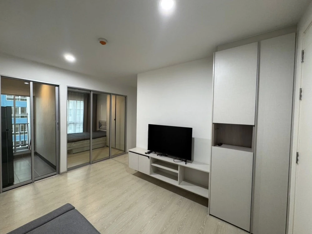 For rent: The Kith Plus Phaholyothin-Khukot. Nice room, fully furnished, affordable price. Book now!