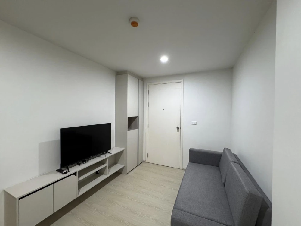 For rent: The Kith Plus Phaholyothin-Khukot. Nice room, fully furnished, affordable price. Book now!