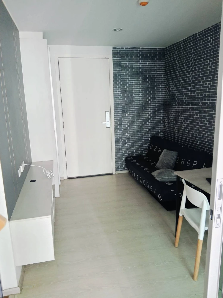 For rent: The Kith Plus Phahonyothin Khukot, 5th floor, nice room, fully furnished, book now.