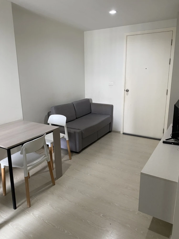 For rent: The Kith Plus Phahonyothin Khukot, 8th floor, partitioned room, fully furnished, nice to live in, book now, don't miss out.