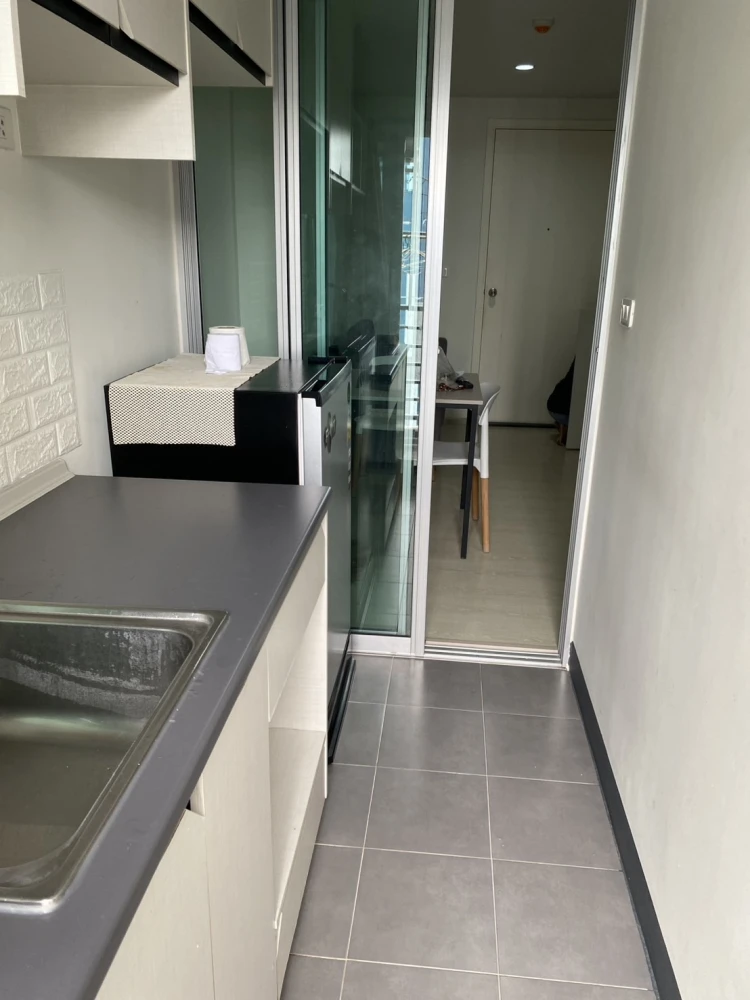 For rent: The Kith Plus Phahonyothin Khukot, 8th floor, partitioned room, fully furnished, nice to live in, book now, don't miss out.