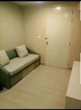 For rent: The Kith Plus Sukhumvit 113, a lovely room on the 5th floor with beautiful wallpaper and fully furnished. Reserve now!