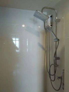For rent: The Kith Plus Sukhumvit 113, a lovely room on the 5th floor with beautiful wallpaper and fully furnished. Reserve now!