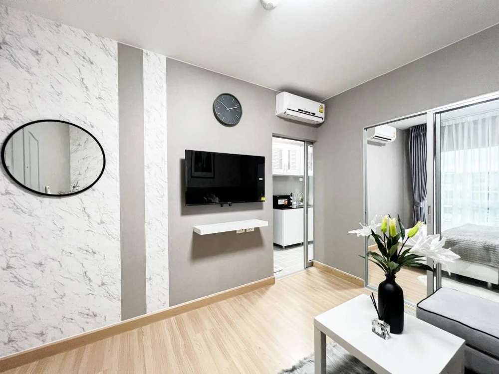 For rent: The KITH Sukhumvit 113, beautifully decorated room with a theme, comes with furniture and complete amenities. Hurry and reserve now!