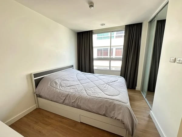 For rent: The Kris Ratchada 17, ready to move in, fully furnished, book now, don't delay.