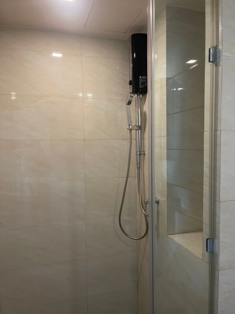 For rent: The Light New York, 2nd floor. Nice, fully furnished unit. Book now! Don't miss out! Act fast!