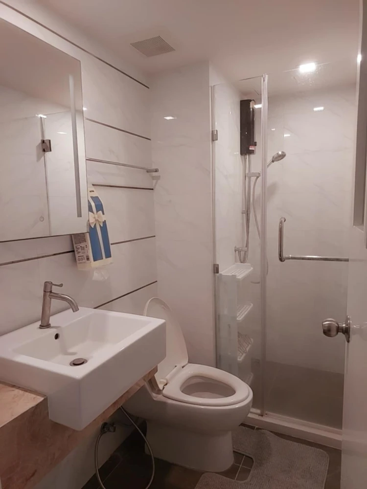 For rent: The Light New York, ready to move in, fully furnished + electrical appliances, hurry and book before you miss out!!
