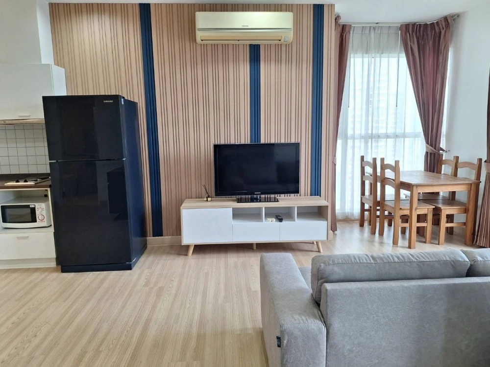 For rent: The LightHouse Sathorn-Chareonnakorn, 18th floor, great view, fully furnished room, reserve now, don't miss out!