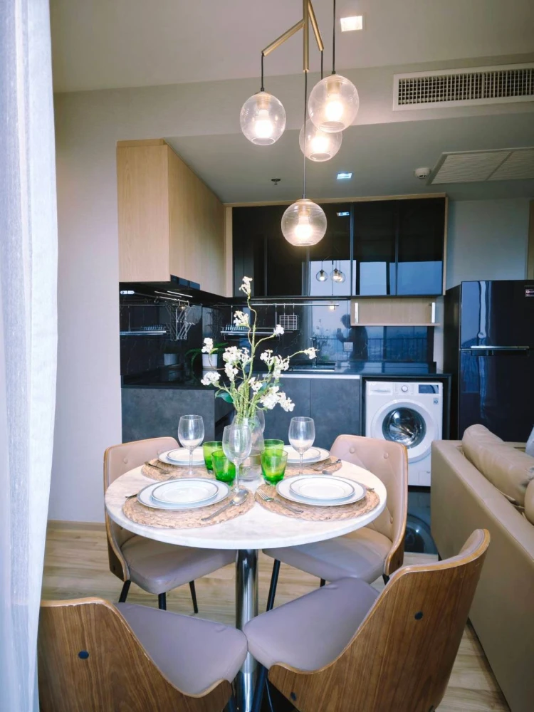 For rent: The Line Jatujak, 16th floor. Beautifully furnished and ready to move in. Book now, don't miss out!