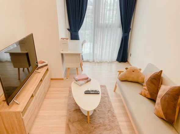 For rent: The Line Phahol-Pradipat, 1 bedroom, 1 bathroom, fully furnished, pool view. Book now!