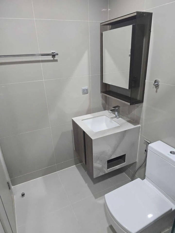 For rent: The Line Phahol-Pradipat, ready to move in, fully furnished, spacious and comfortable, reserve now.