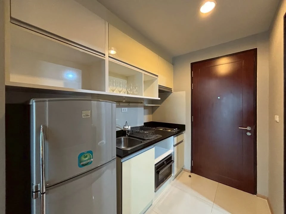 For rent: The Line Phahonyothin Park, high floor, ready to move in, fully furnished, spacious room, comfortable to live in, reserve now.