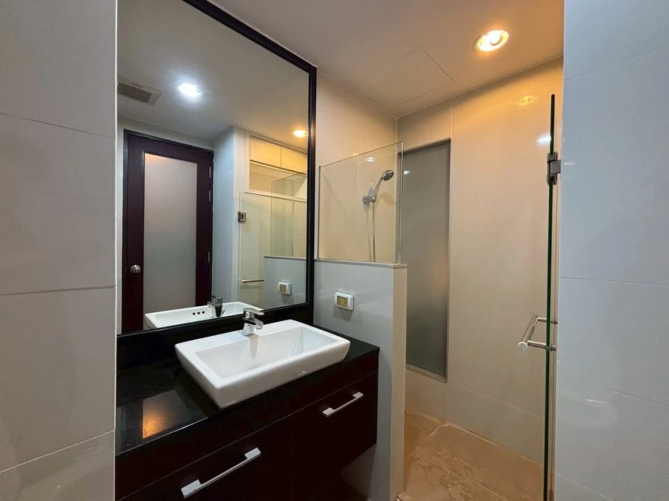 For rent: The Line Phahonyothin Park, high floor, ready to move in, fully furnished, spacious room, comfortable to live in, reserve now.