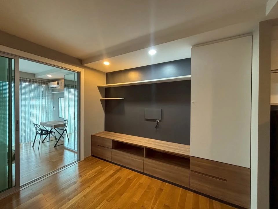 For rent: The Line Phahonyothin Park, high floor, ready to move in, fully furnished, spacious room, comfortable to live in, reserve now.