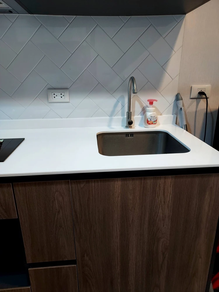 For rent: The Line Phahonyothin Park, North-facing unit, prime location, 7th floor, fully furnished. Book now!