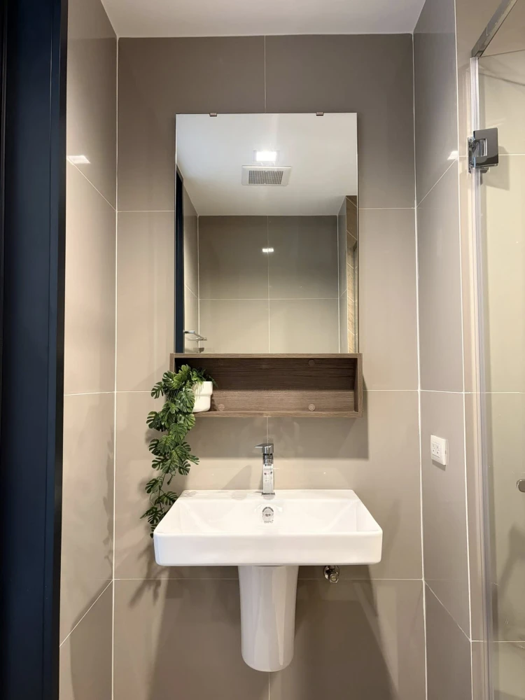 For rent: The Line Phahonyothin Park apartment. Ready to move in, fully furnished. Book now!