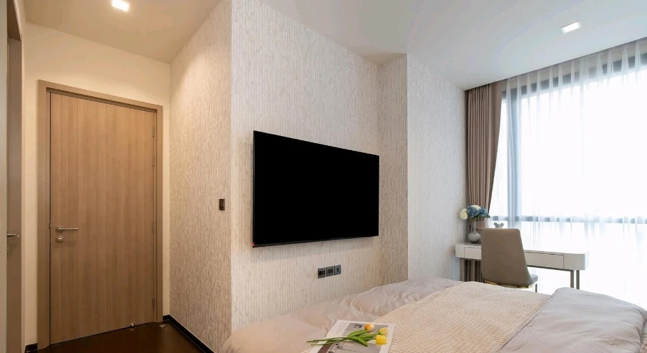 For Rent: The Line Ratchathewi, 31st floor. Beautiful, fully furnished, and inviting unit—book now if interested.