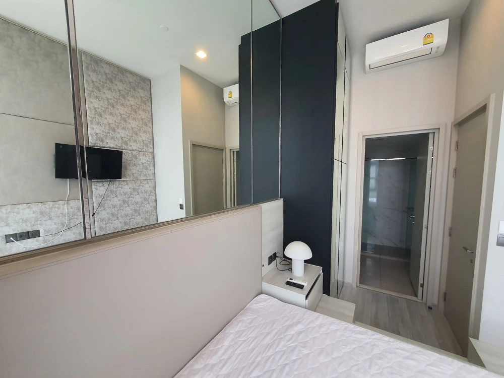 For rent: The Line Sukhumvit 101, 1 bedroom, 1 bathroom, high ceiling, airy, built-in wall, awesome! Reserve now!