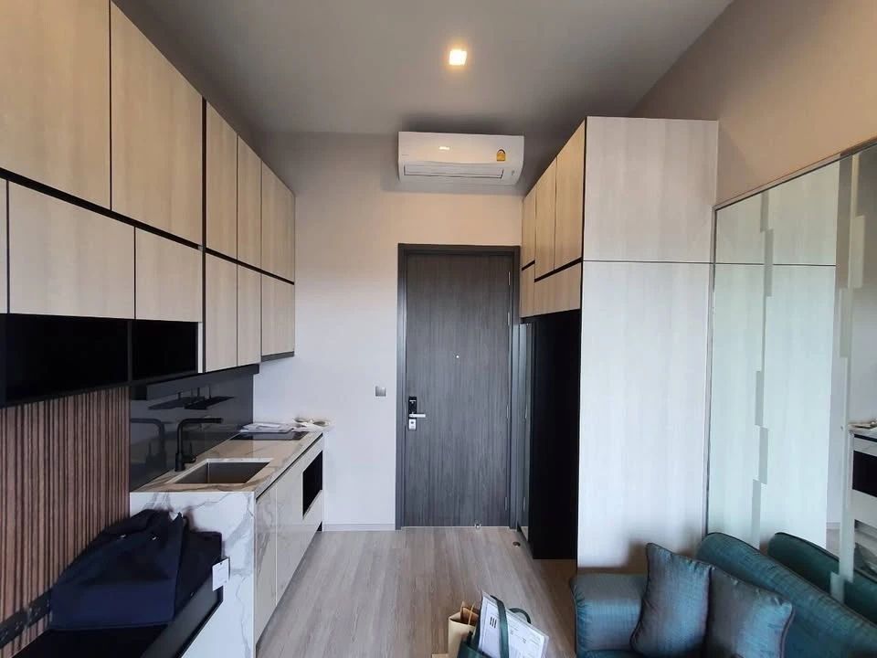 For rent: The Line Sukhumvit 101, high floor unit, fully furnished and ready to move in. Book now before it's too late!!!