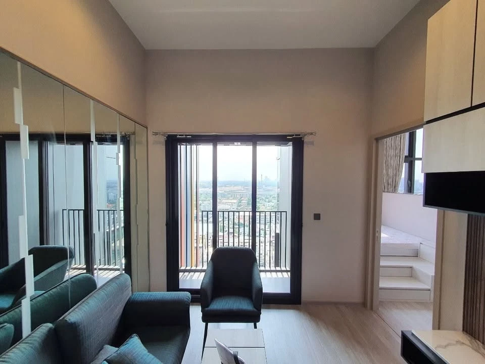 For rent: The Line Sukhumvit 101, high floor unit, fully furnished and ready to move in. Book now before it's too late!!!
