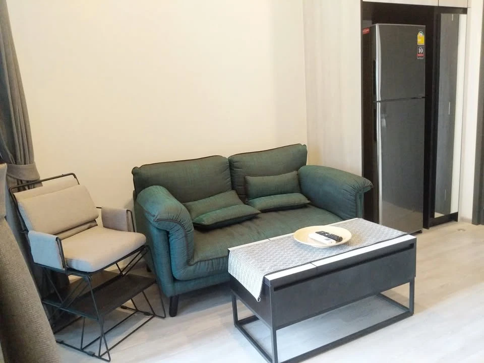 For rent: The Line Sukhumvit 101, a nice room, good location, fully furnished and equipped. Don't miss it!