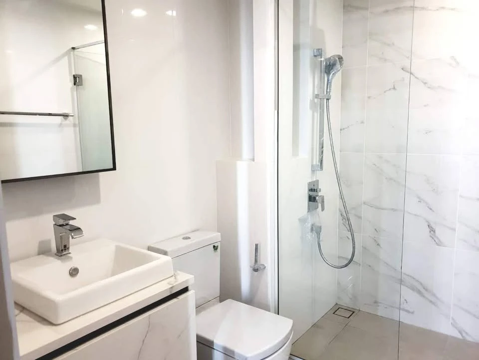 For rent: The Line Sukhumvit 101, a nice room, good location, fully furnished and equipped. Don't miss it!
