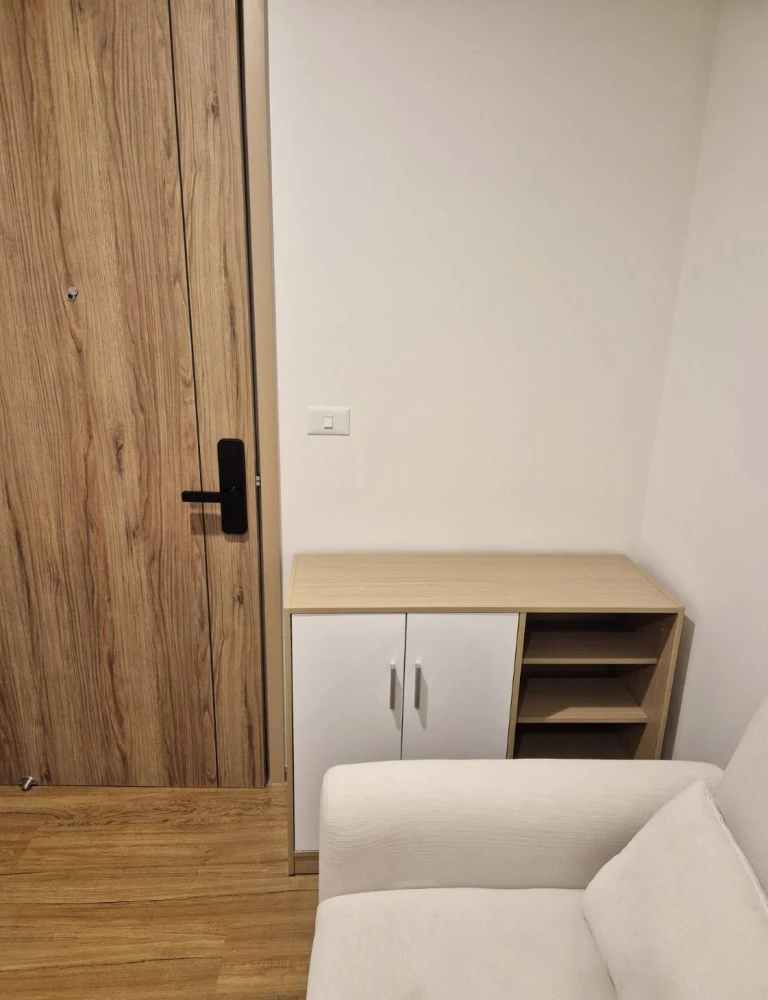 For rent: The Line Vibe, 37 sq.m., unobstructed view, spacious living area, high floor (26th floor). Don't miss out!