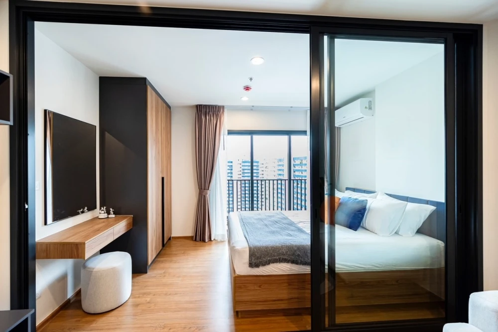 For rent: The Line Vibe, 20th floor, fully furnished unit. Very comfortable and ready to move in. Book now! Don't miss out!