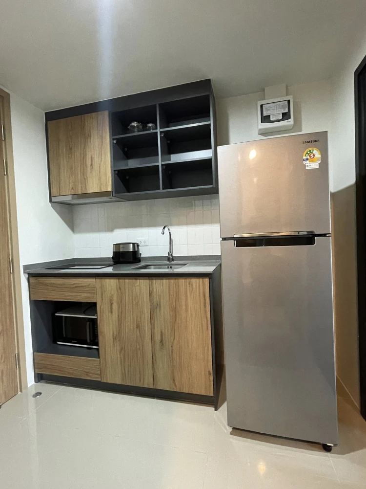 For rent: The Line Vibe, 22nd floor, great view, good ventilation, well-divided rooms, fully furnished & equipped with appliances. Ready to move in.