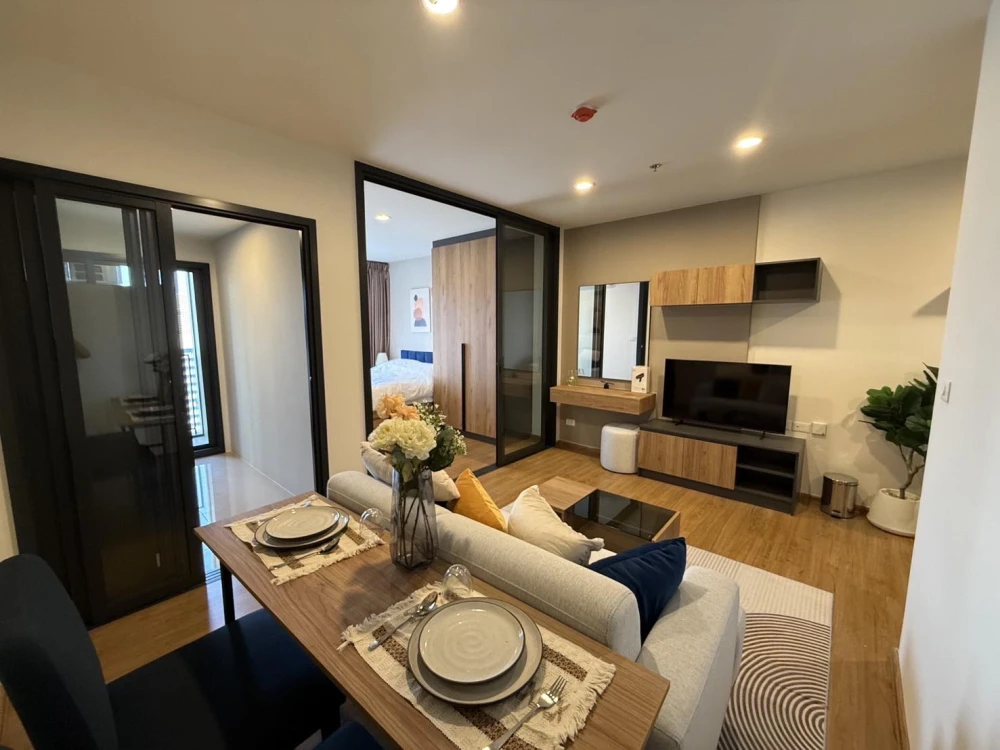 For rent: The Line Vibe, 25th floor, plenty of usable space, fully furnished, ready to move in.