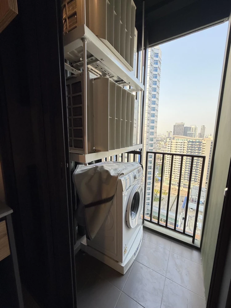 For rent: The Line Vibe, 25th floor, plenty of usable space, fully furnished, ready to move in.