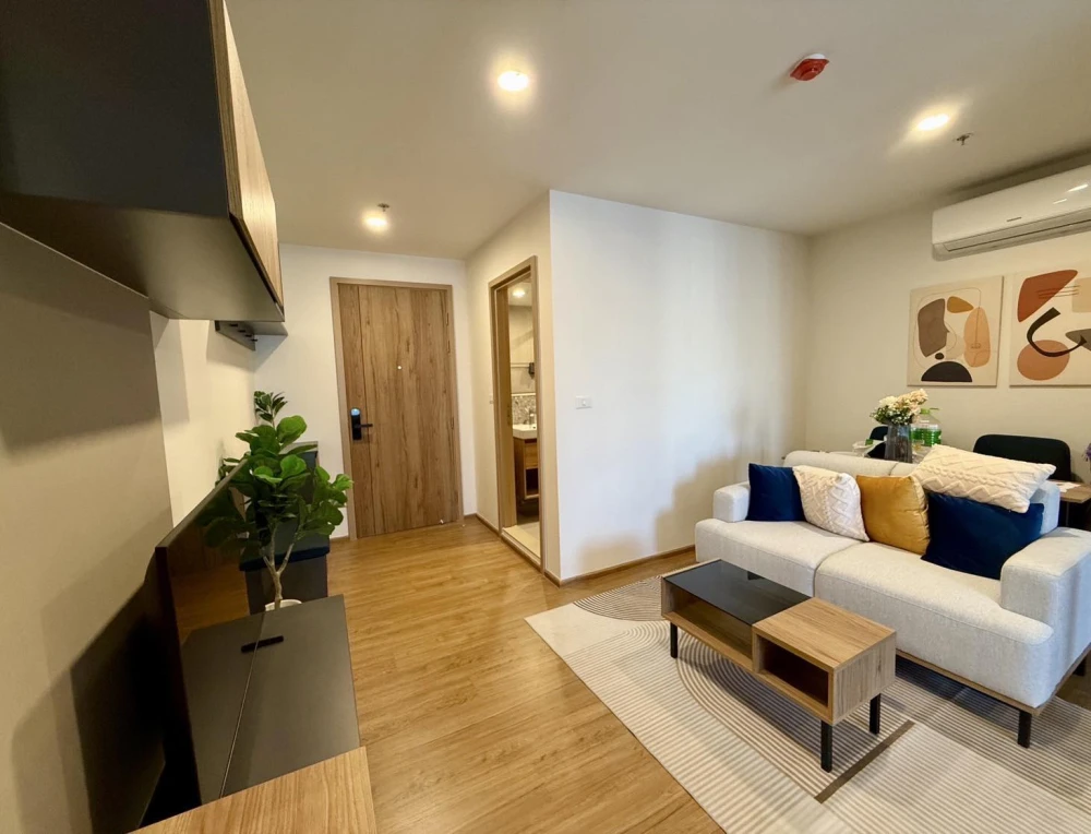 For rent: The Line Vibe, 25th floor, plenty of usable space, fully furnished, ready to move in.