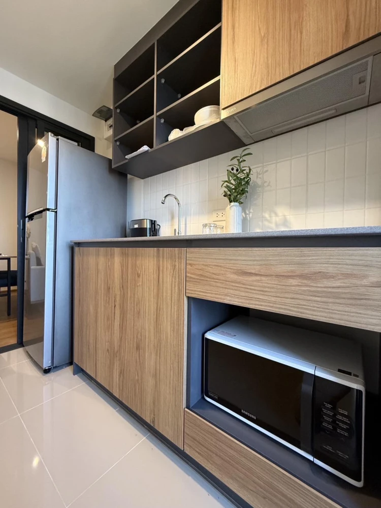 For rent: The Line Vibe, 25th floor, plenty of usable space, fully furnished, ready to move in.