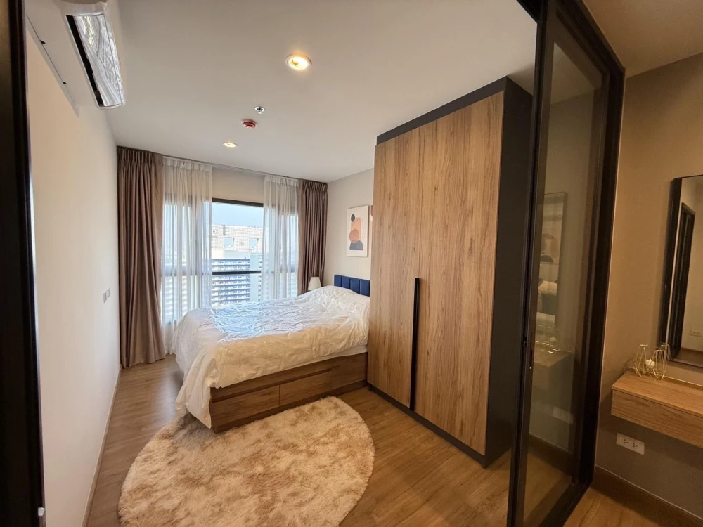 For rent: The Line Vibe, 25th floor, plenty of usable space, fully furnished, ready to move in.