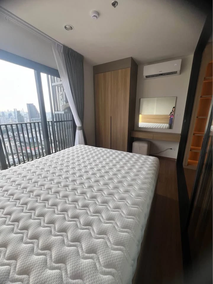 For rent: The Line Vibe, 33rd floor, city view, fully furnished, ready to move in. Grab this opportunity!