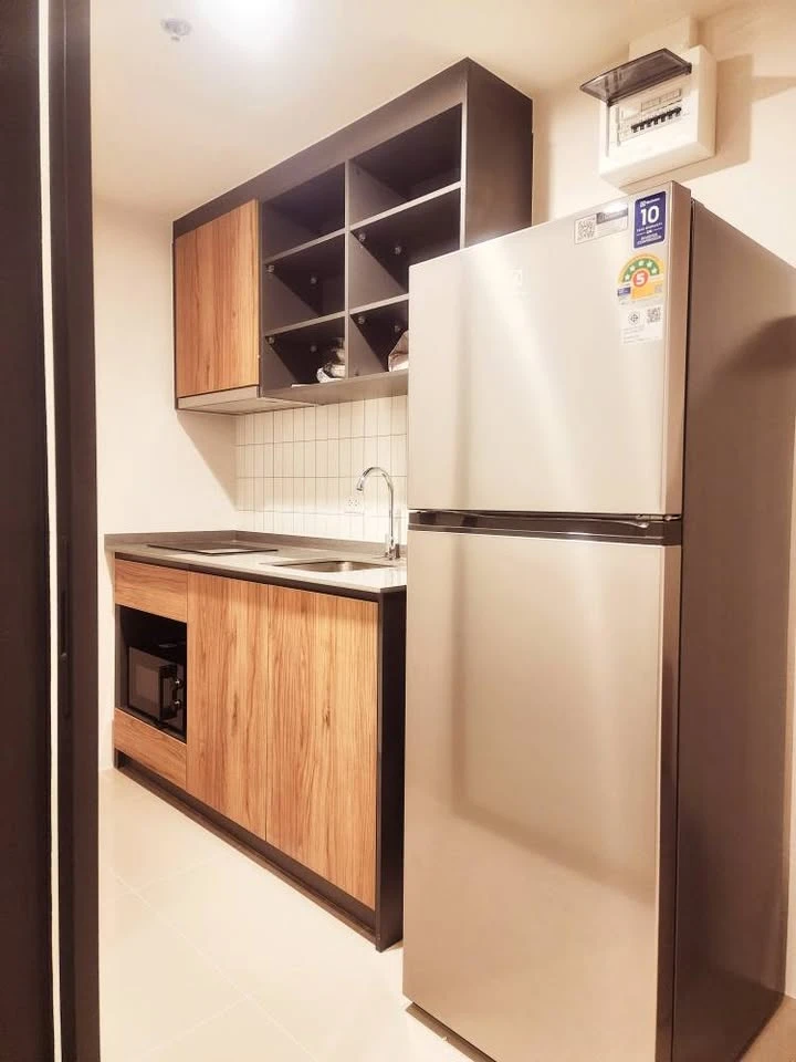 For rent: The Line Vibe, a beautifully decorated room, well-built-in, convenient and complete here. Hurry and book today. Don't wait.