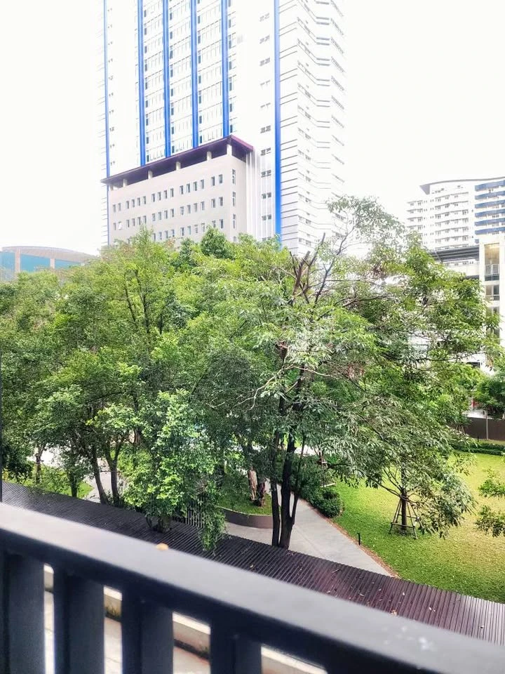 For rent: The Line Vibe, a beautifully decorated room, well-built-in, convenient and complete here. Hurry and book today. Don't wait.