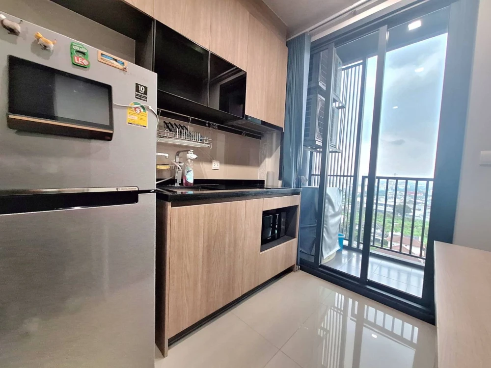 For rent: The Line Wongsawang, 1 bedroom, 1 bathroom, fully furnished, just bring your bags and move in.
