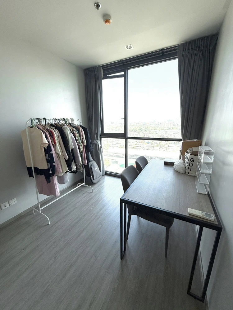 For rent: THE LINE Wongsawang, ready to move in, fully furnished, high floor with good ventilation, very livable. Book now!