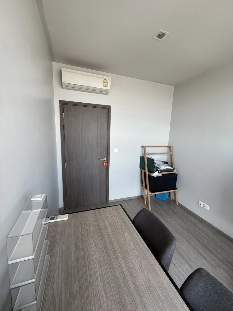 For rent: THE LINE Wongsawang, ready to move in, fully furnished, high floor with good ventilation, very livable. Book now!