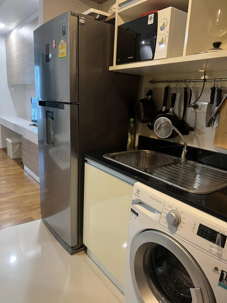 For rent: The Line Phahon Yothin Park, very spacious usable area, with beautiful wallpaper, ready, don't wait, book now.