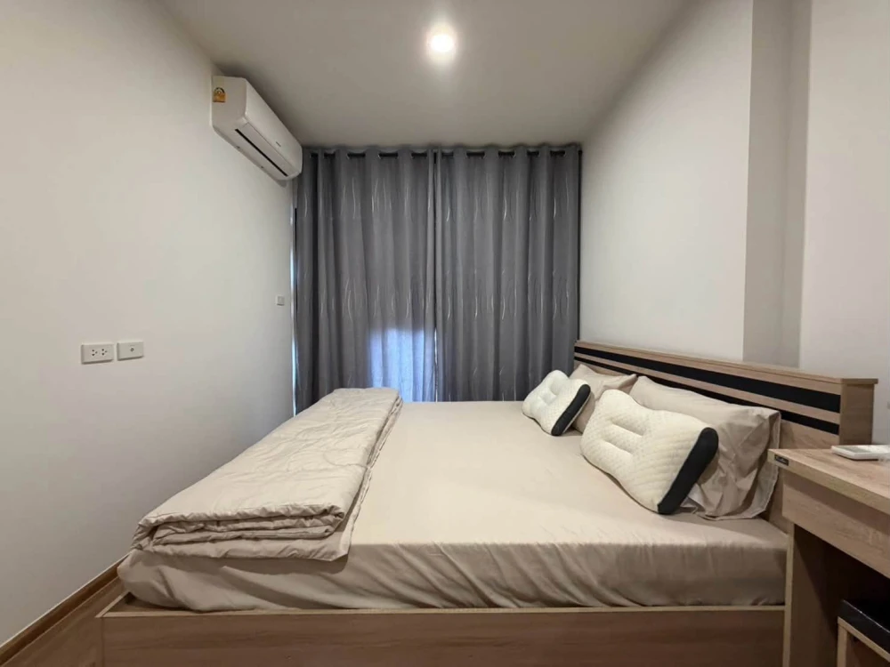 For Rent: The Livin Phetkasem 37, 24th Floor. Fully furnished and inviting—book now!