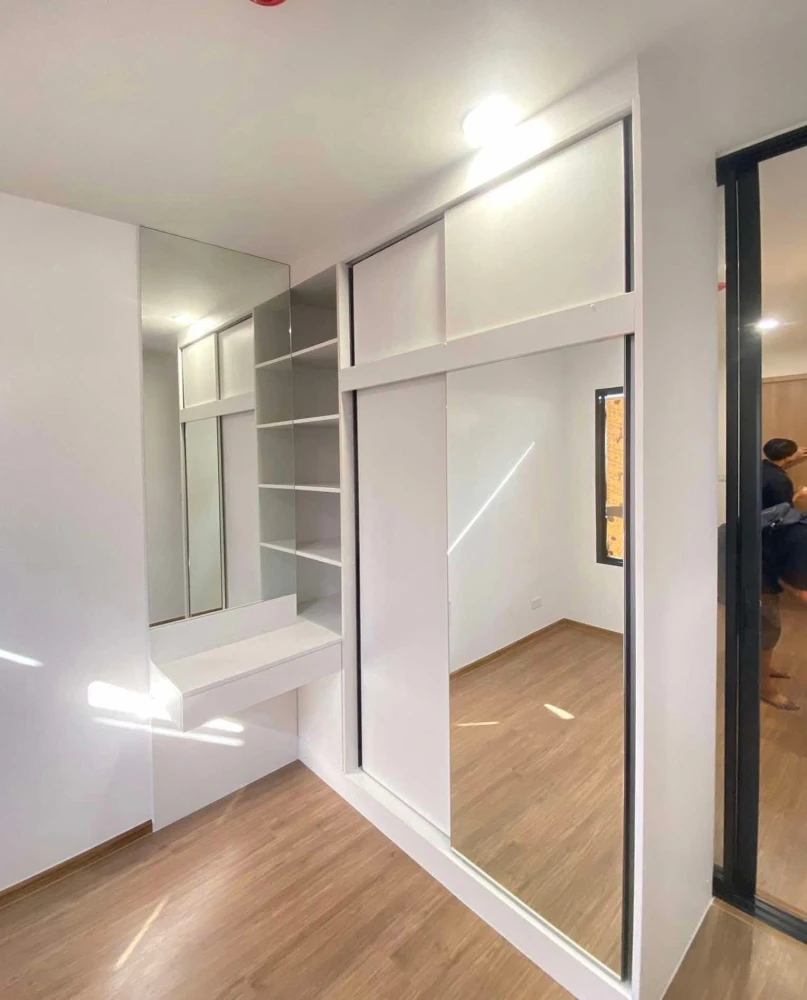 For rent: The Livin Phetkasem 37, room ready to move in, fully furnished, electrical appliances ready, hurry and reserve now.